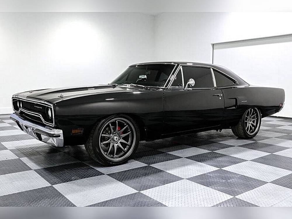Plymouth-Roadrunner-1970-black-3