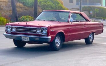 Plymouth-Satellite-1967-2-Door-Hardtop-Coupe