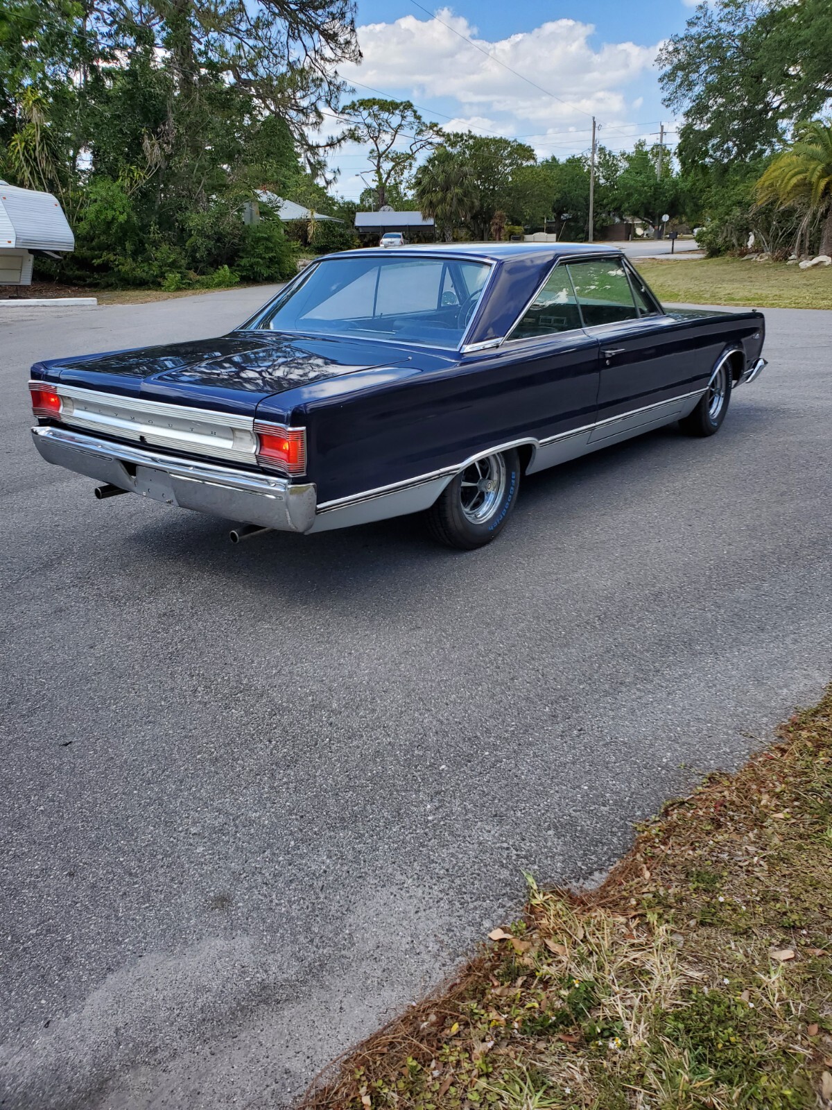 Plymouth-Satellite-1967-Coupe-4