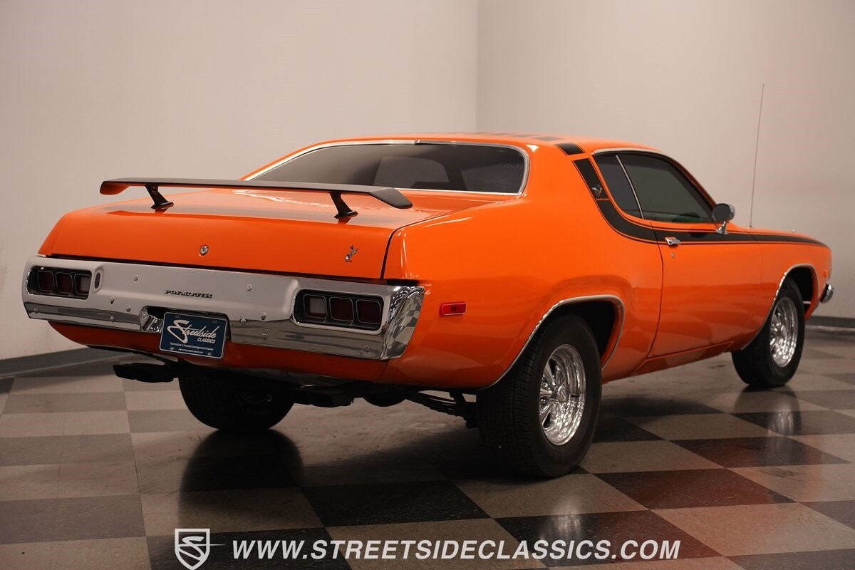 Plymouth-Satellite-1973-Coupe-14