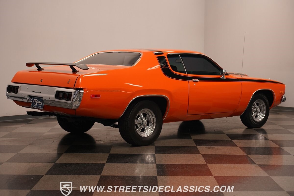 Plymouth-Satellite-1973-Coupe-15