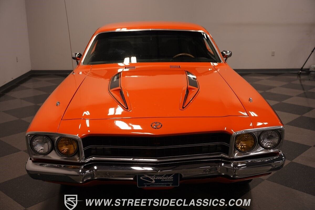Plymouth-Satellite-1973-Coupe-21