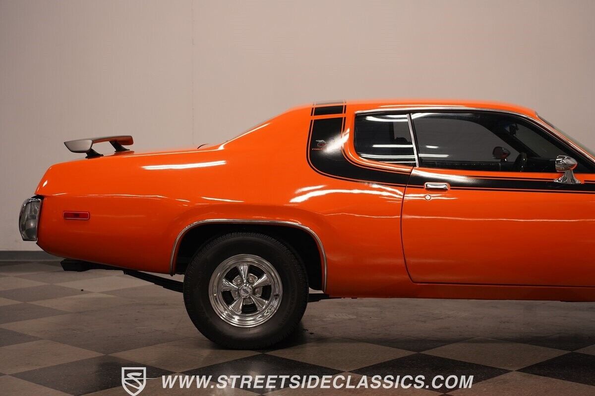 Plymouth-Satellite-1973-Coupe-32