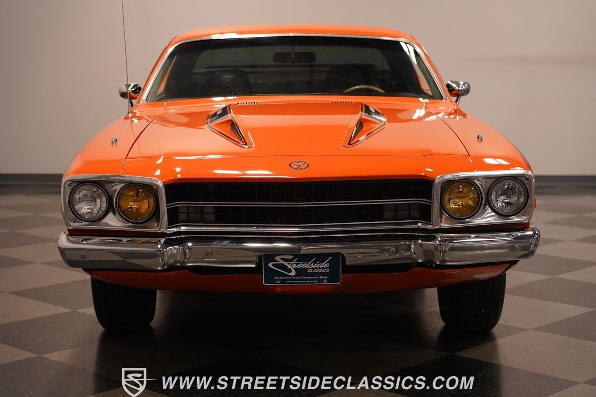 Plymouth-Satellite-1973-Coupe-5