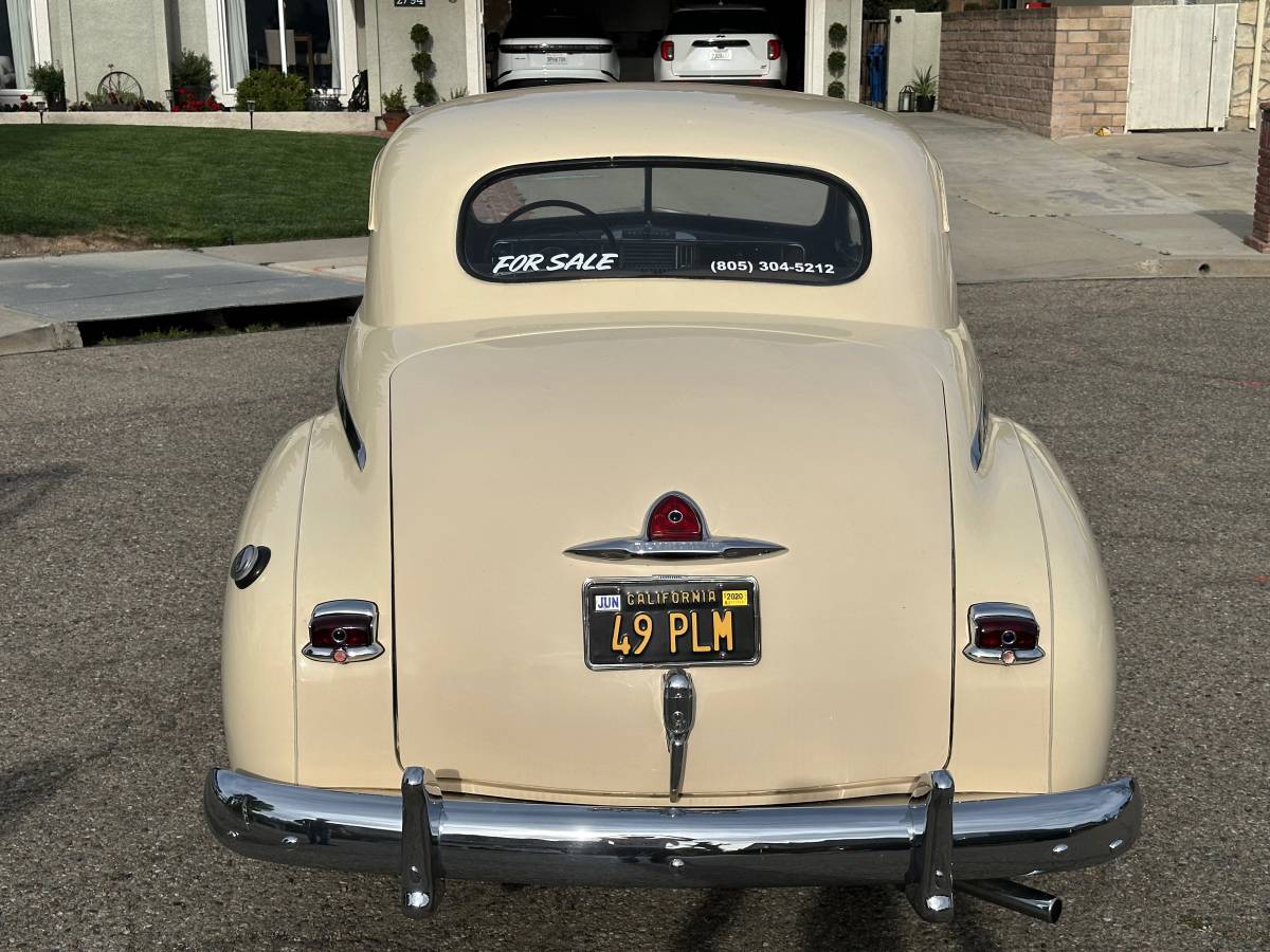 Plymouth-Special-deluxe-1949-custom-11
