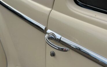 Plymouth-Special-deluxe-1949-custom-17