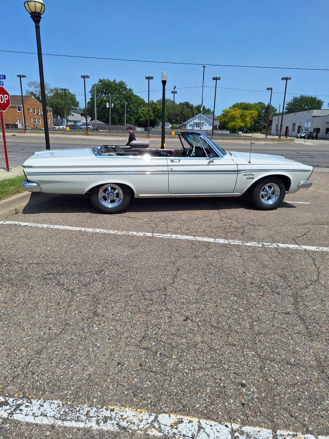 Plymouth-Sport-fury-convertible-1963-white-1