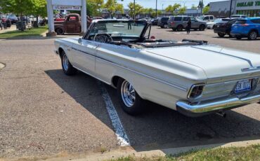 Plymouth-Sport-fury-convertible-1963-white-2