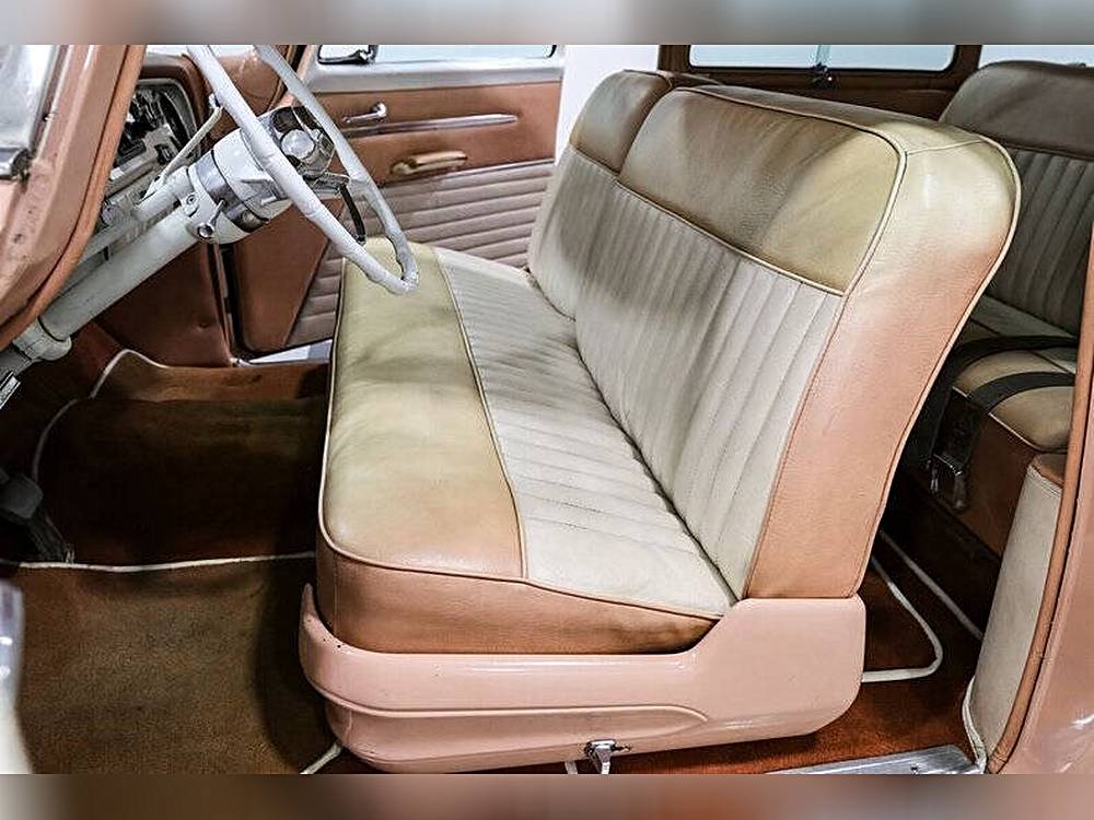 Plymouth-Suburban-sport-1956-custom-13