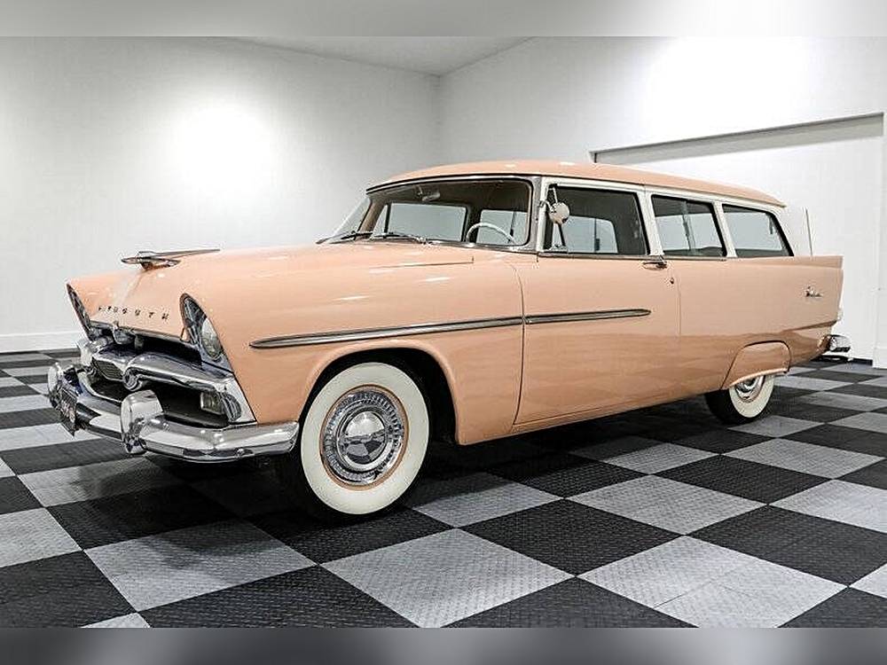 Plymouth-Suburban-sport-1956-custom-2