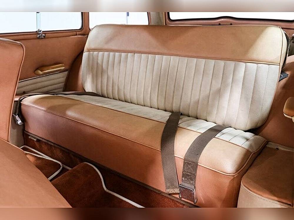 Plymouth-Suburban-sport-1956-custom-20