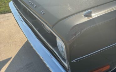 Plymouth-Valiant-1972-Coupe-10