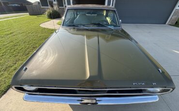 Plymouth-Valiant-1972-Coupe-17