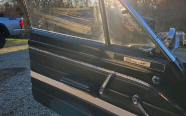 Plymouth-Valiant-Signant-200-1966-Convertible-2