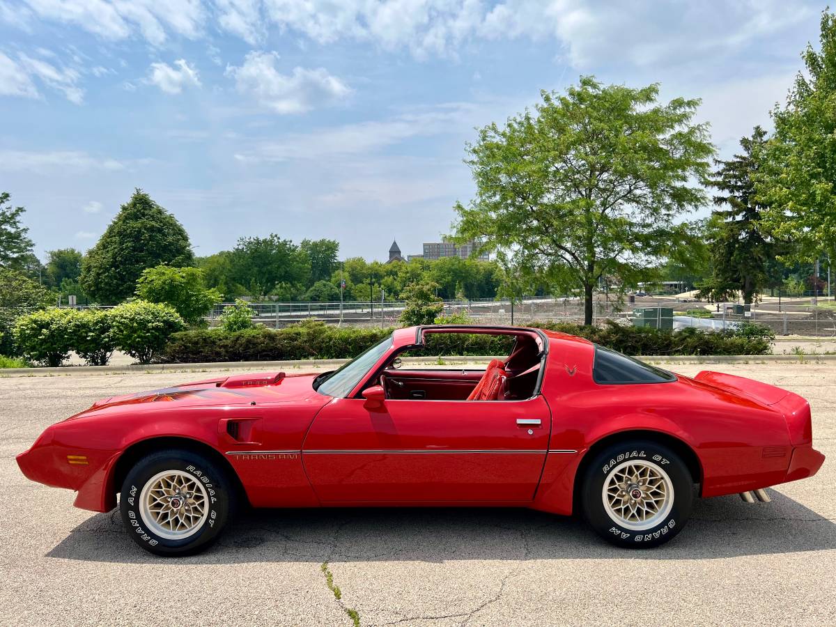 Pontiac-1980-4