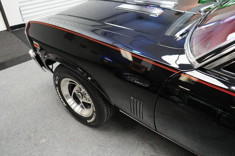 Pontiac-Acadian-1969-39