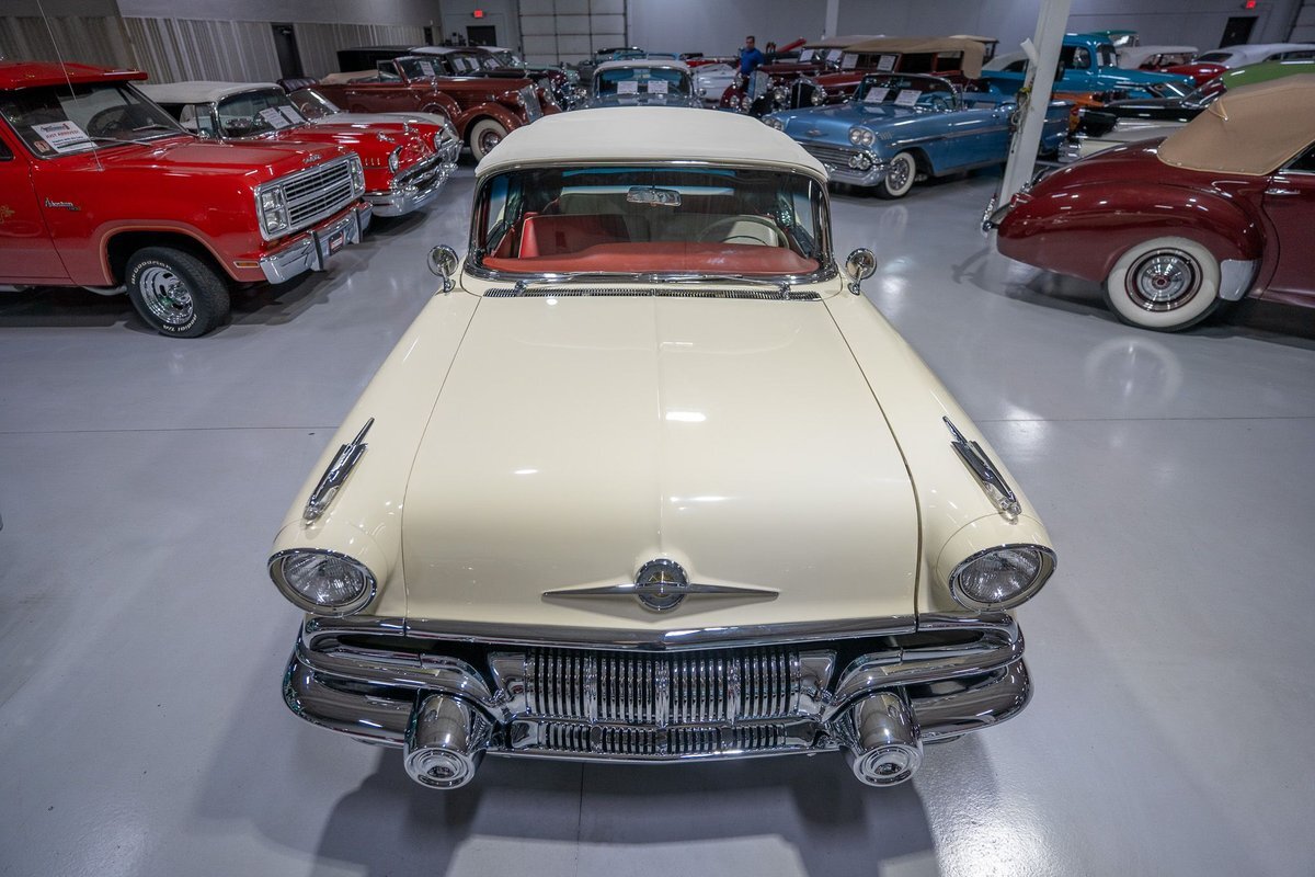 Pontiac-Bonneville-1957-Convertible-13