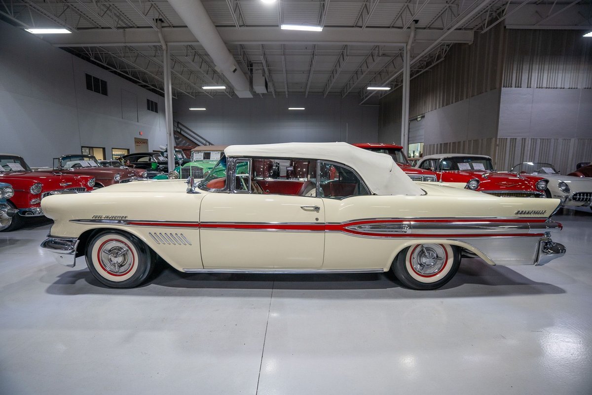 Pontiac-Bonneville-1957-Convertible-35