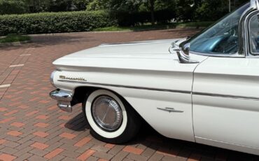 Pontiac-Bonneville-1960-10