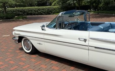 Pontiac-Bonneville-1960-11