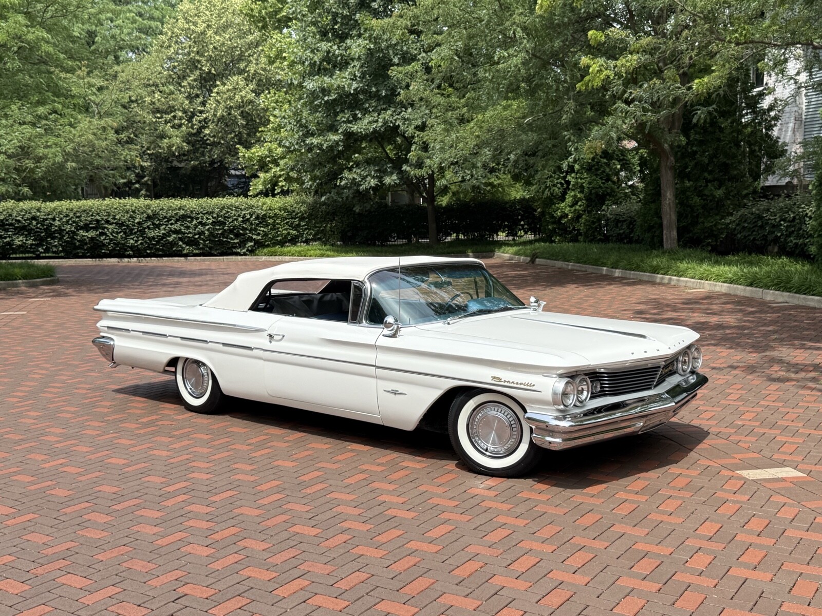 Pontiac-Bonneville-1960-20