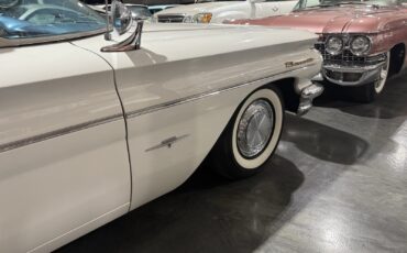 Pontiac-Bonneville-1960-29