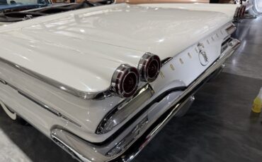 Pontiac-Bonneville-1960-34