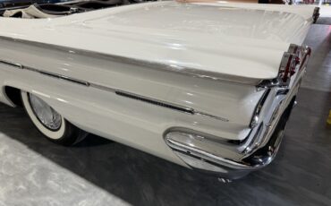 Pontiac-Bonneville-1960-35