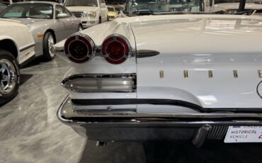 Pontiac-Bonneville-1960-38