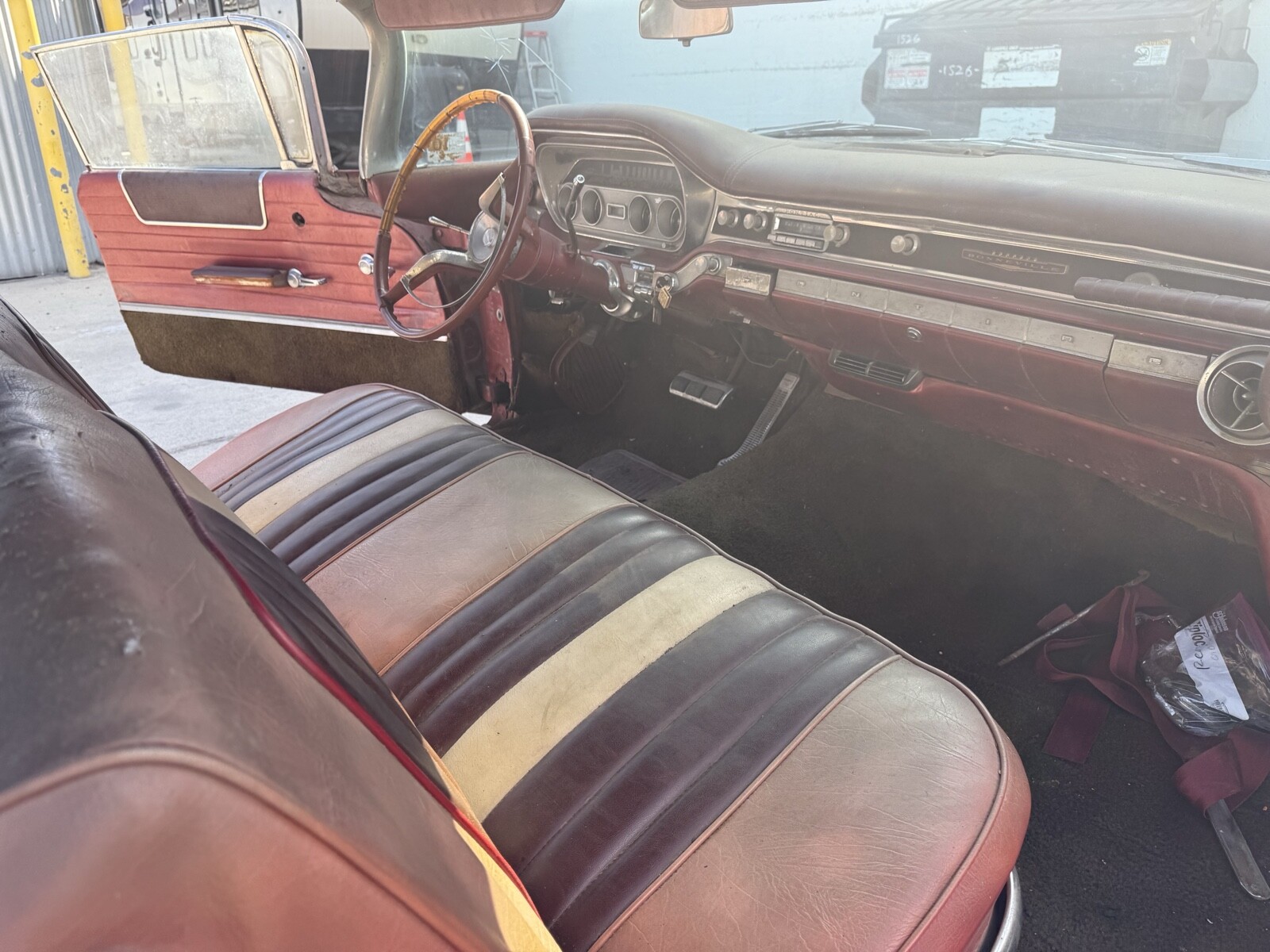 Pontiac-Bonneville-1960-Convertible-10