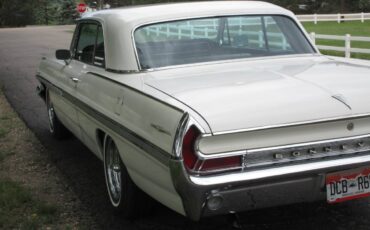 Pontiac-Bonneville-1962-white-1
