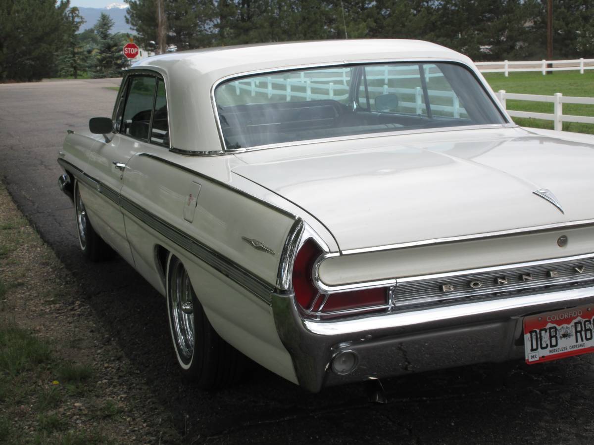 Pontiac-Bonneville-1962-white-1