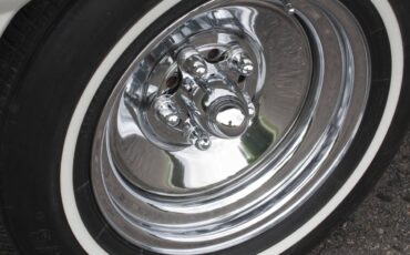 Pontiac-Bonneville-1962-white-6