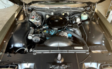 Pontiac-Bonneville-1973-Sedan-14