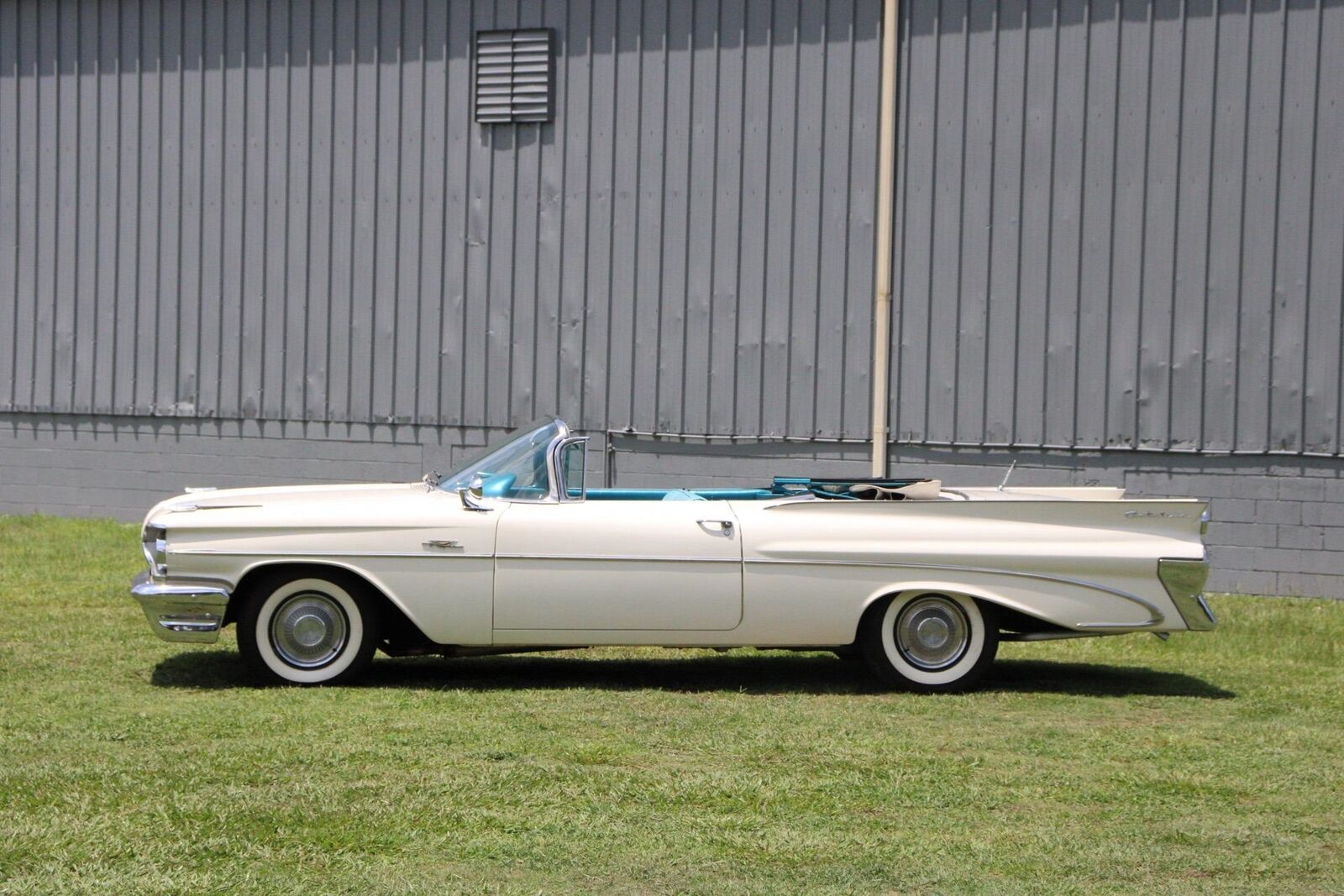 Pontiac-Catalina-1959-2-Door-1