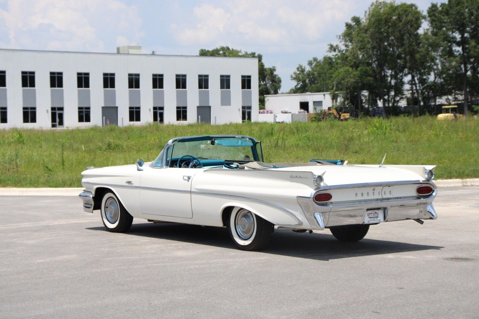 Pontiac-Catalina-1959-2-Door-3