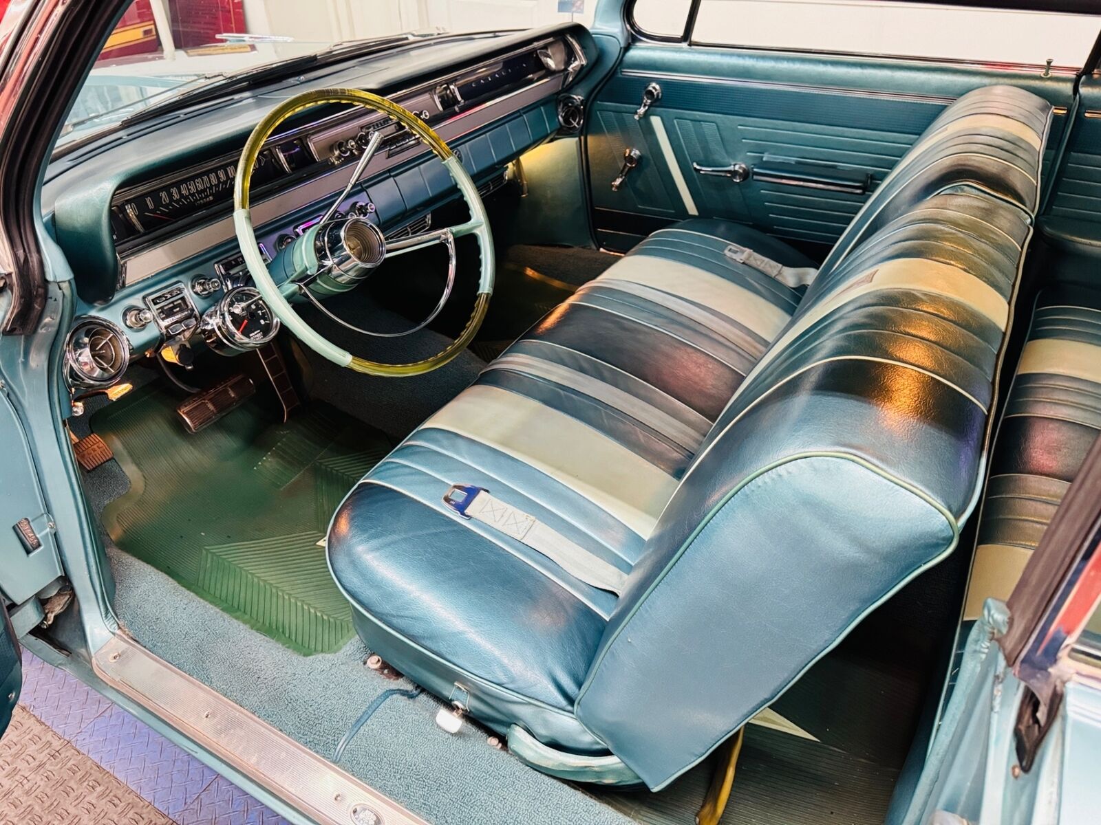 Pontiac-Catalina-1962-2-Door-16