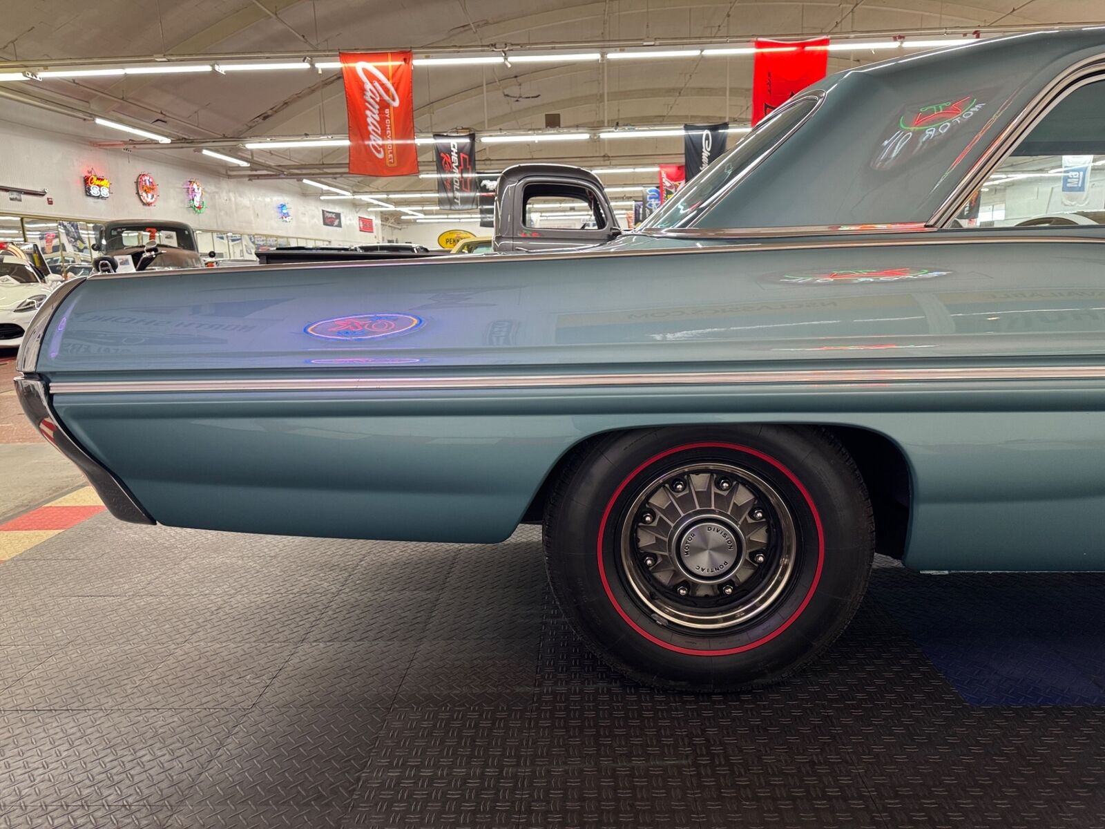 Pontiac-Catalina-1962-2-Door-26