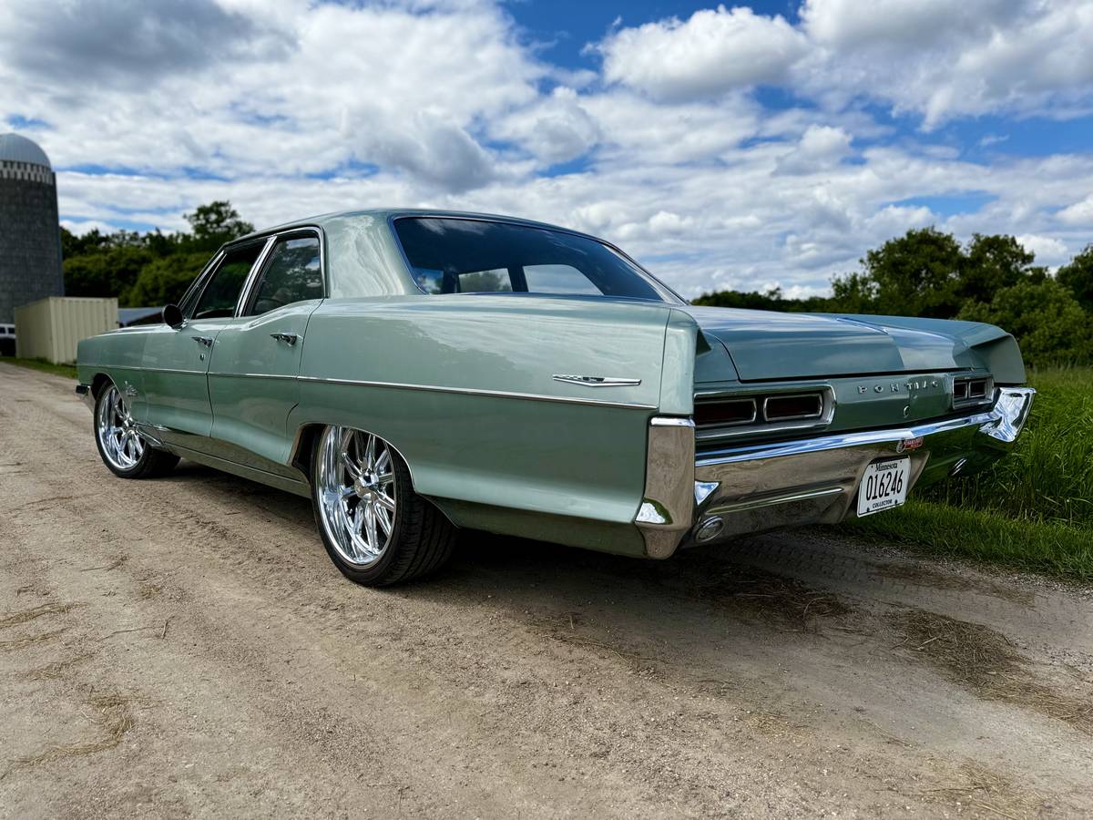 Pontiac-Catalina-1966-green-1