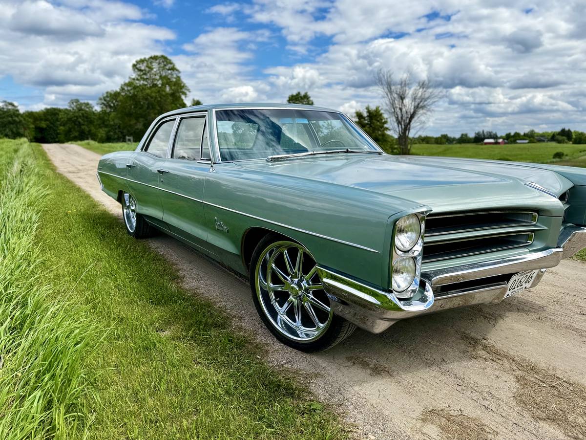 Pontiac-Catalina-1966-green-10
