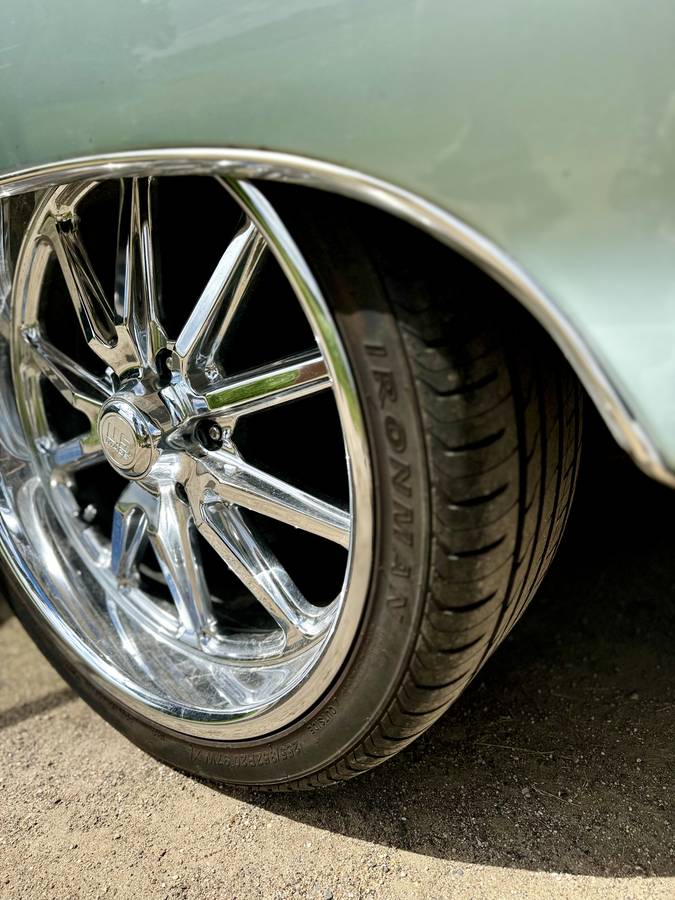 Pontiac-Catalina-1966-green-8