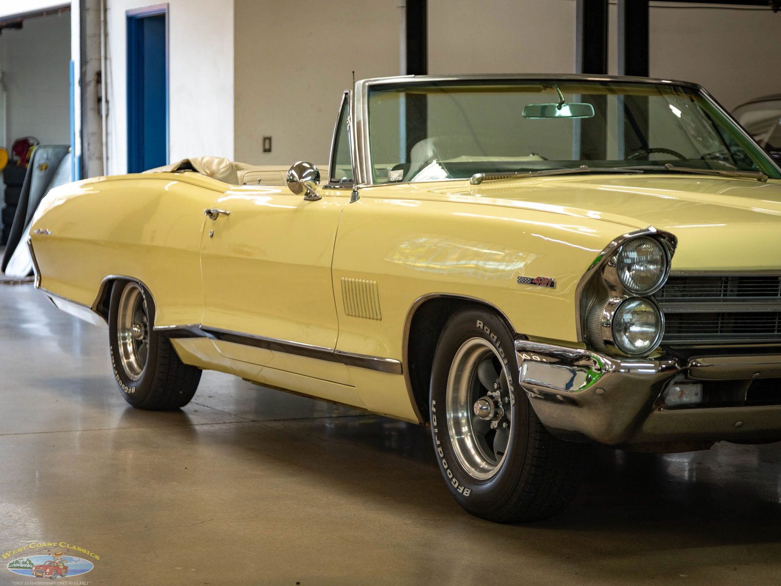 Pontiac-Catalina-22-421CID338HP-V8-1965-2-Door-Convertible-10