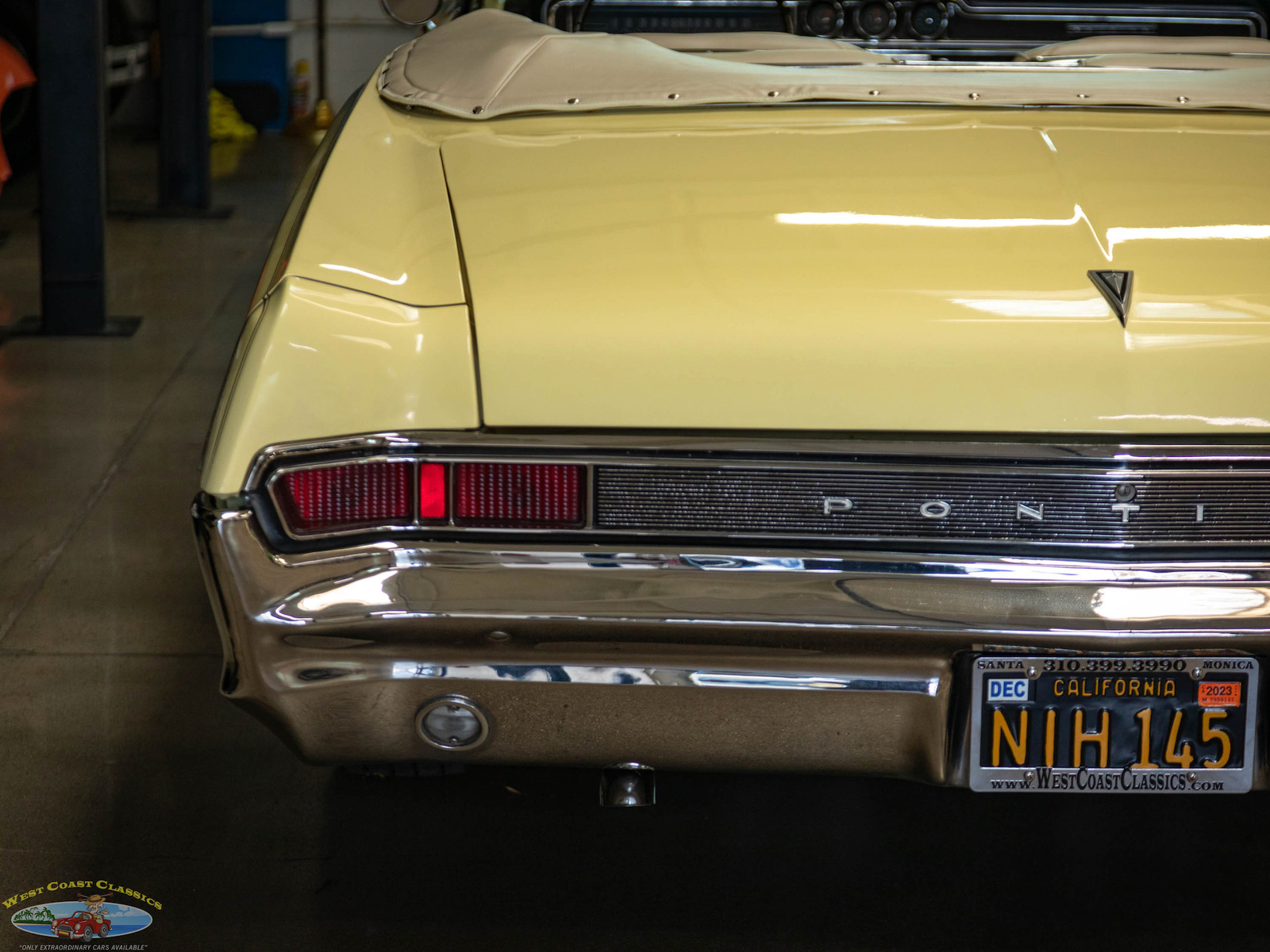 Pontiac-Catalina-22-421CID338HP-V8-1965-2-Door-Convertible-17