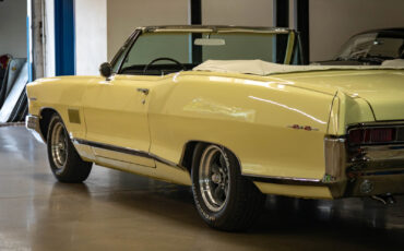 Pontiac-Catalina-22-421CID338HP-V8-1965-2-Door-Convertible-21