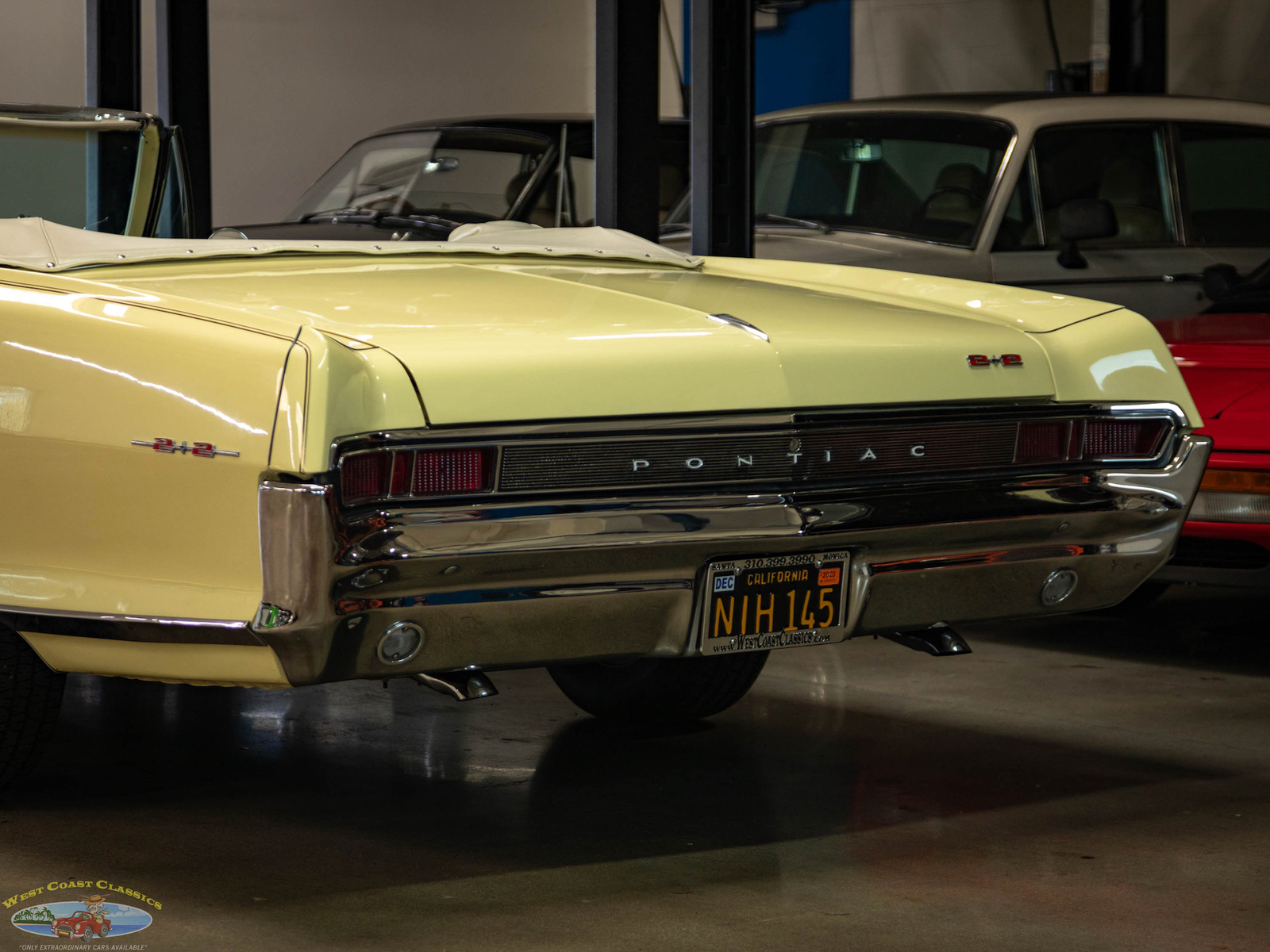 Pontiac-Catalina-22-421CID338HP-V8-1965-2-Door-Convertible-22