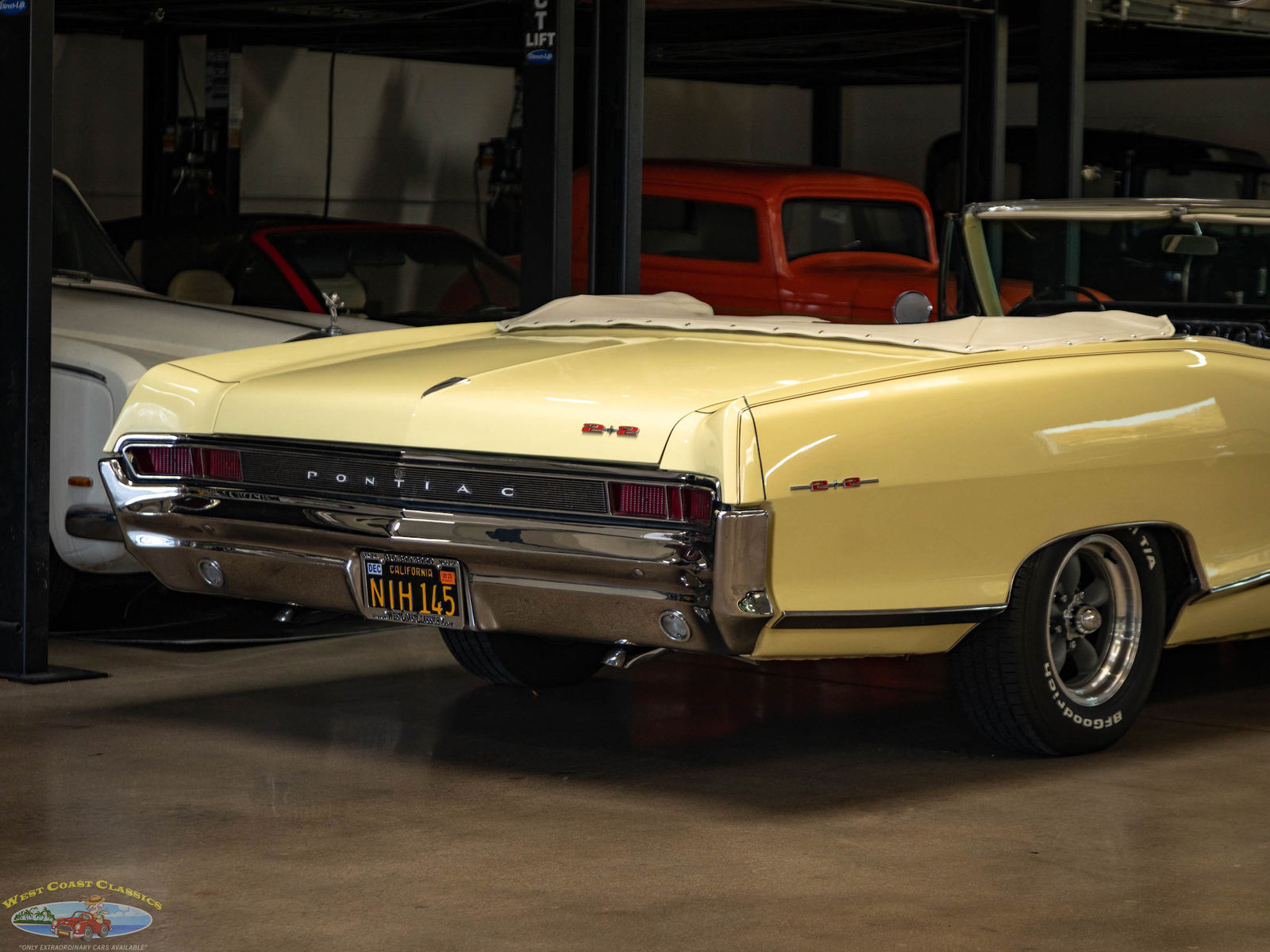 Pontiac-Catalina-22-421CID338HP-V8-1965-2-Door-Convertible-24
