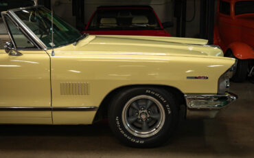 Pontiac-Catalina-22-421CID338HP-V8-1965-2-Door-Convertible-3
