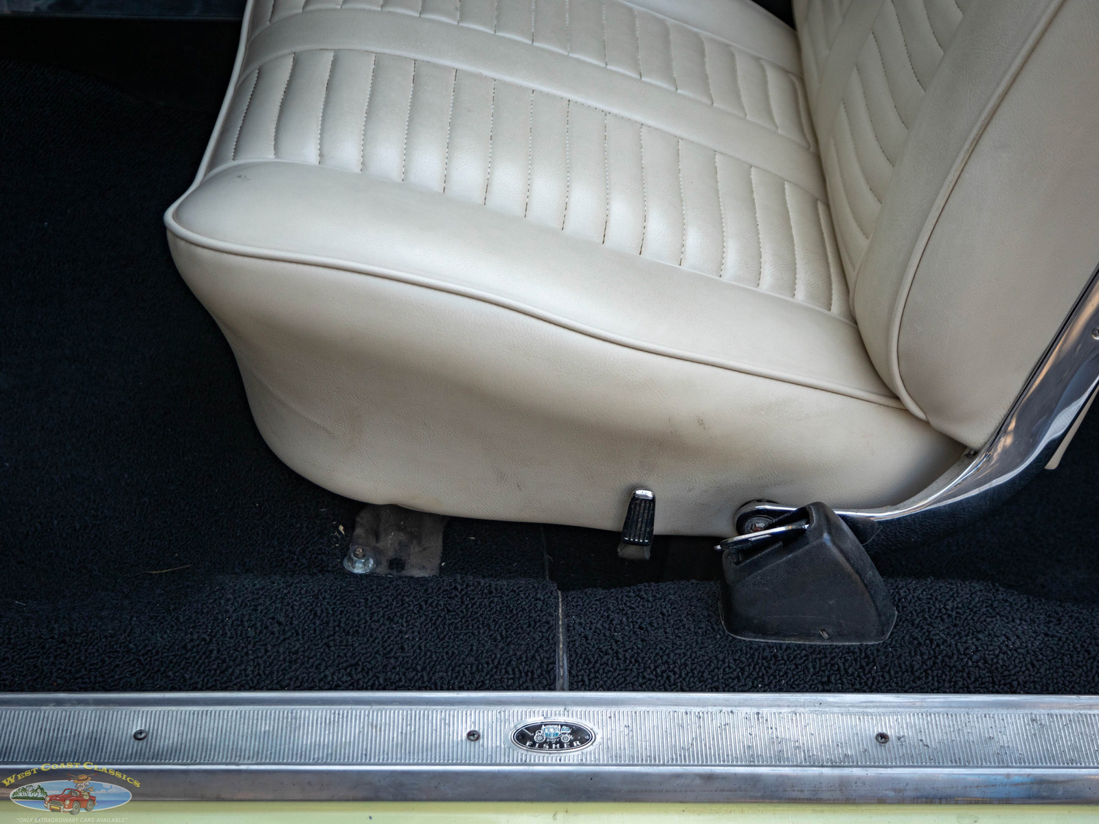 Pontiac-Catalina-22-421CID338HP-V8-1965-2-Door-Convertible-30