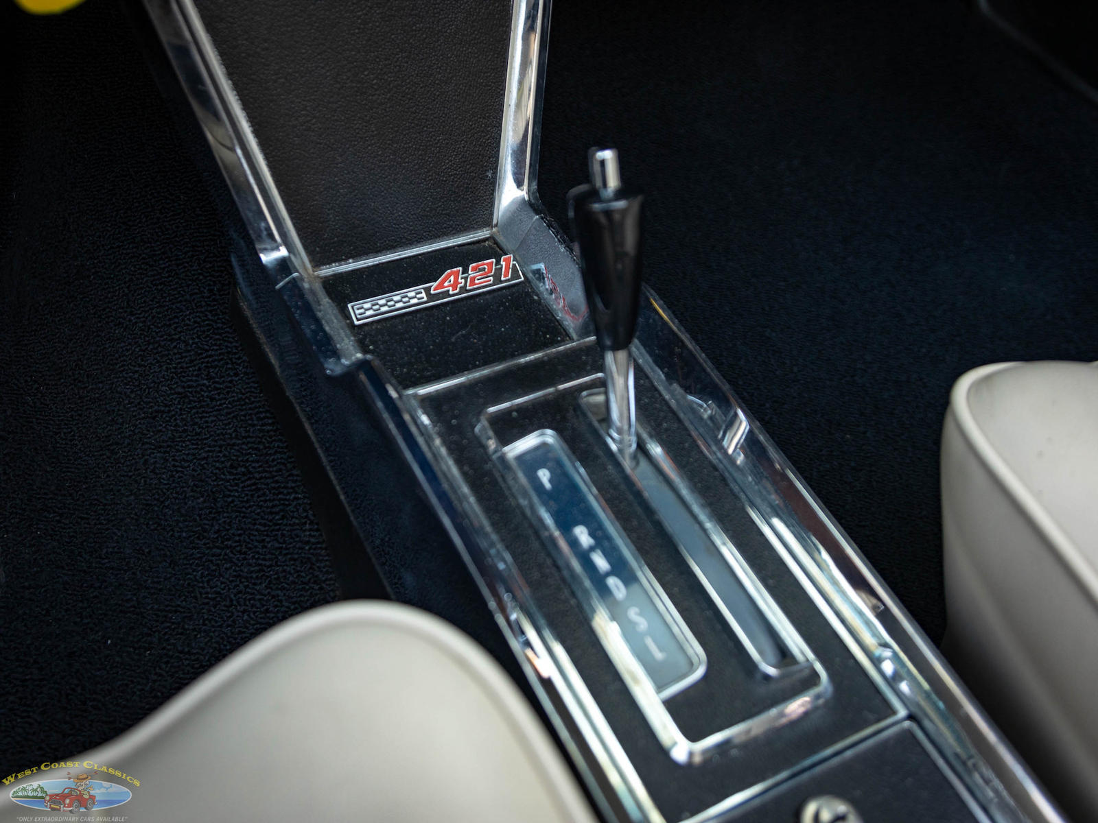 Pontiac-Catalina-22-421CID338HP-V8-1965-2-Door-Convertible-37