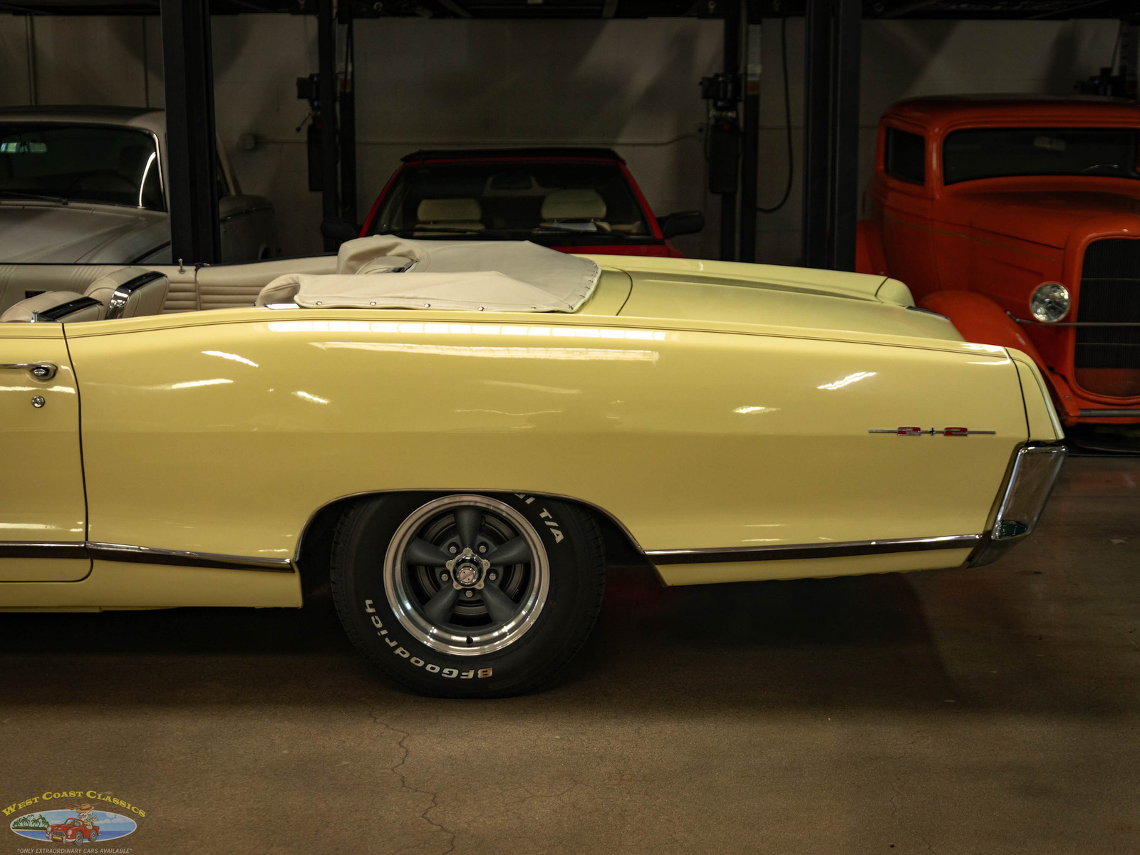 Pontiac-Catalina-22-421CID338HP-V8-1965-2-Door-Convertible-6